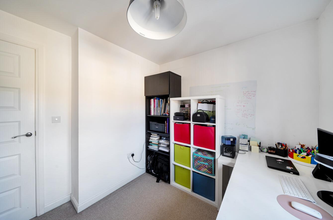 Cae Morfa, Neath, SA10 6EH